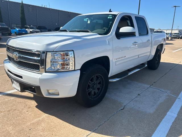 2009 Chevrolet Silverado - $9,844