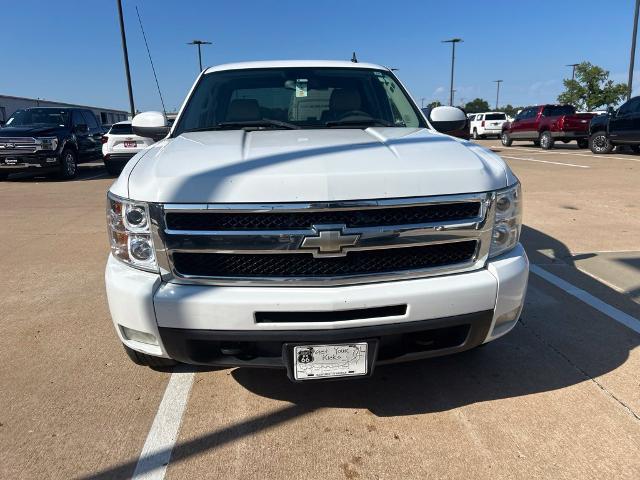 2009 Chevrolet Silverado - $9,844