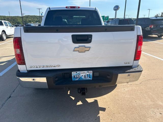 2009 Chevrolet Silverado - $9,844