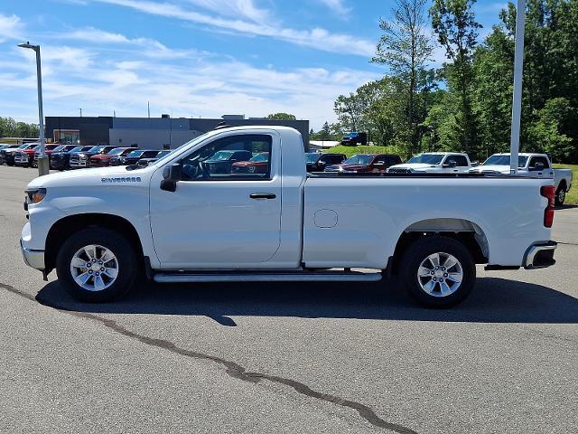 2025 Chevrolet Silverado - $31,880