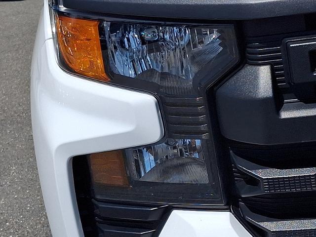 2025 Chevrolet Silverado - $31,880