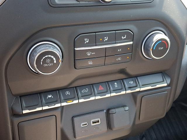 2025 Chevrolet Silverado - $31,880
