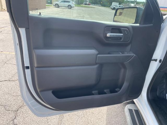 2025 Chevrolet Silverado - $35,900