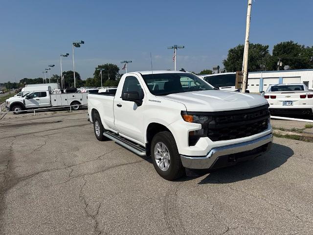 2025 Chevrolet Silverado - $33,900