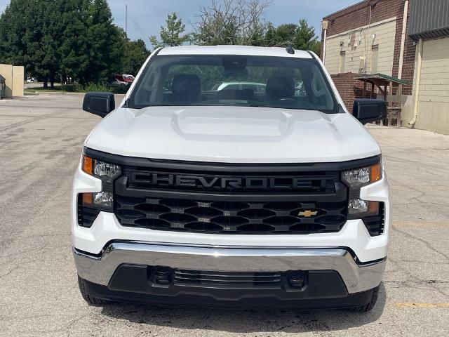 2025 Chevrolet Silverado - $35,900