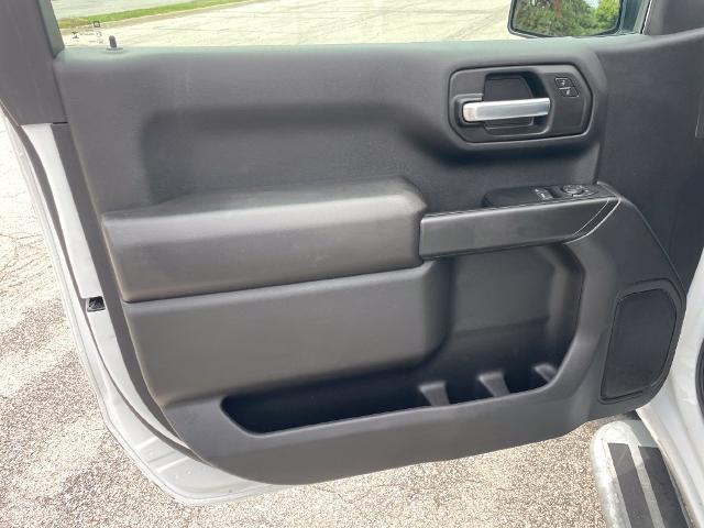 2025 Chevrolet Silverado - $35,900