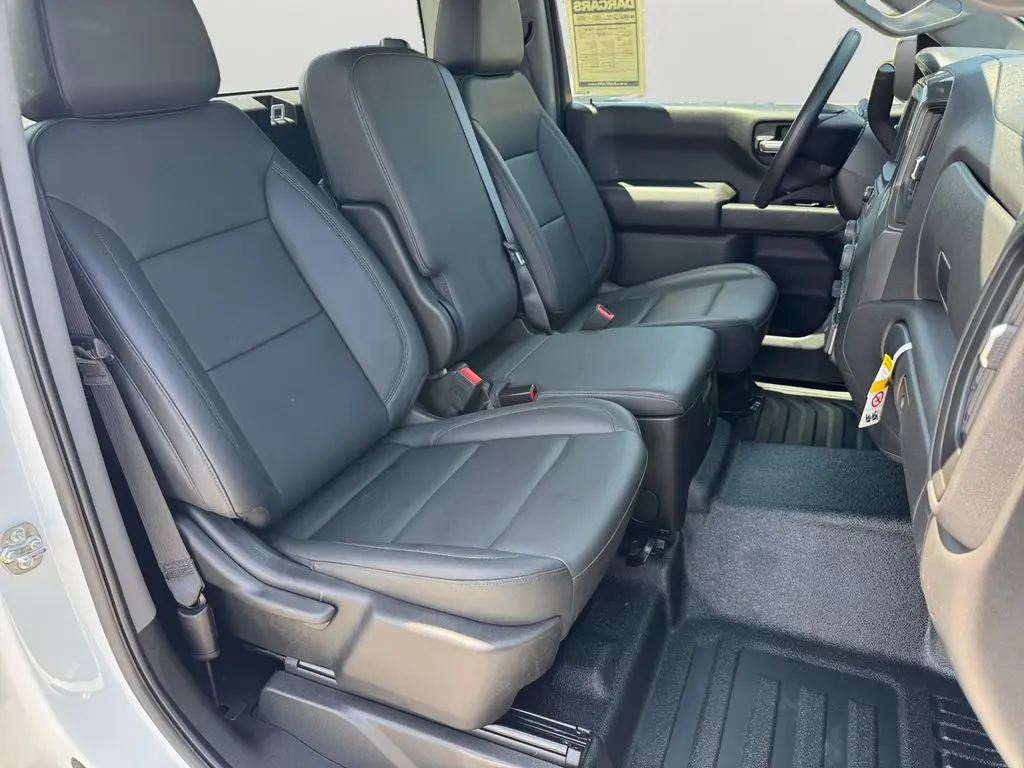 2025 Chevrolet Silverado - $29,500