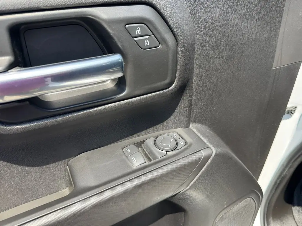 2025 Chevrolet Silverado - $29,500