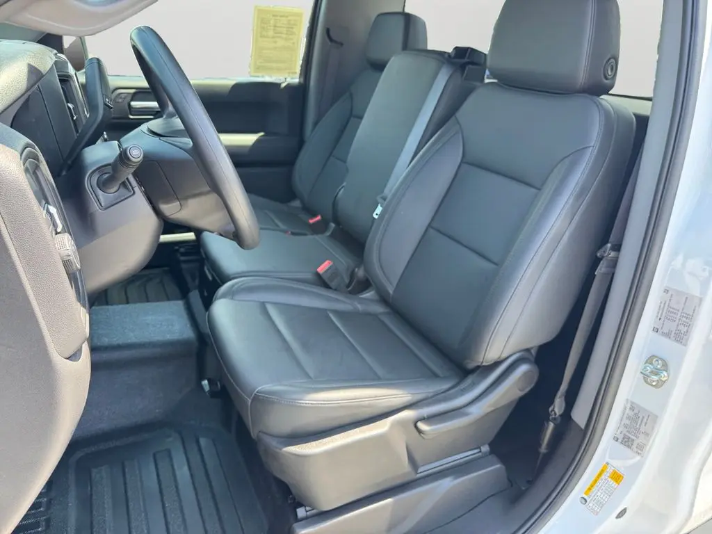2025 Chevrolet Silverado - $29,500