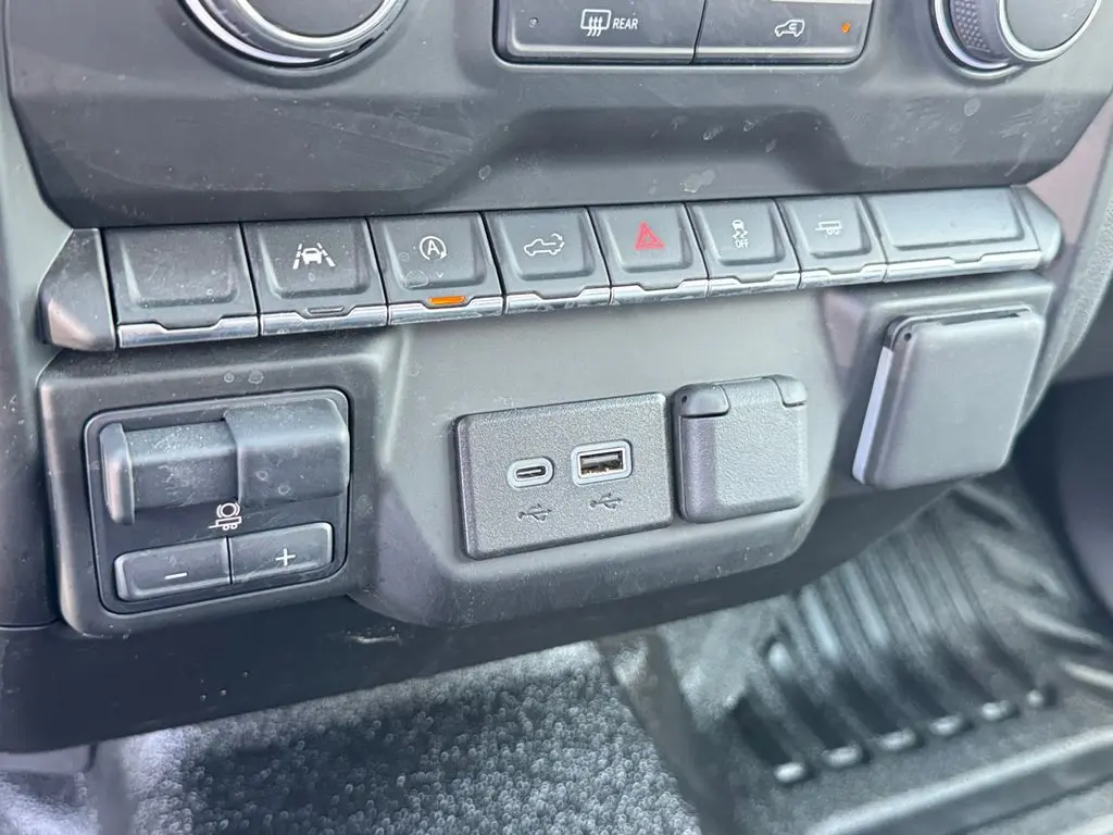 2025 Chevrolet Silverado - $29,500