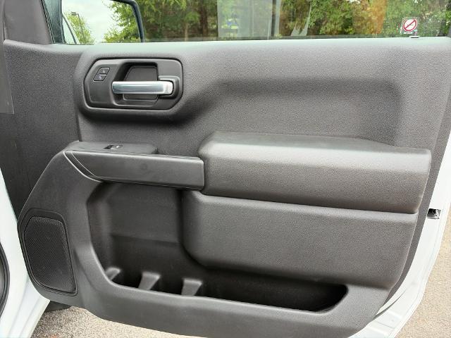 2025 Chevrolet Silverado - $32,995