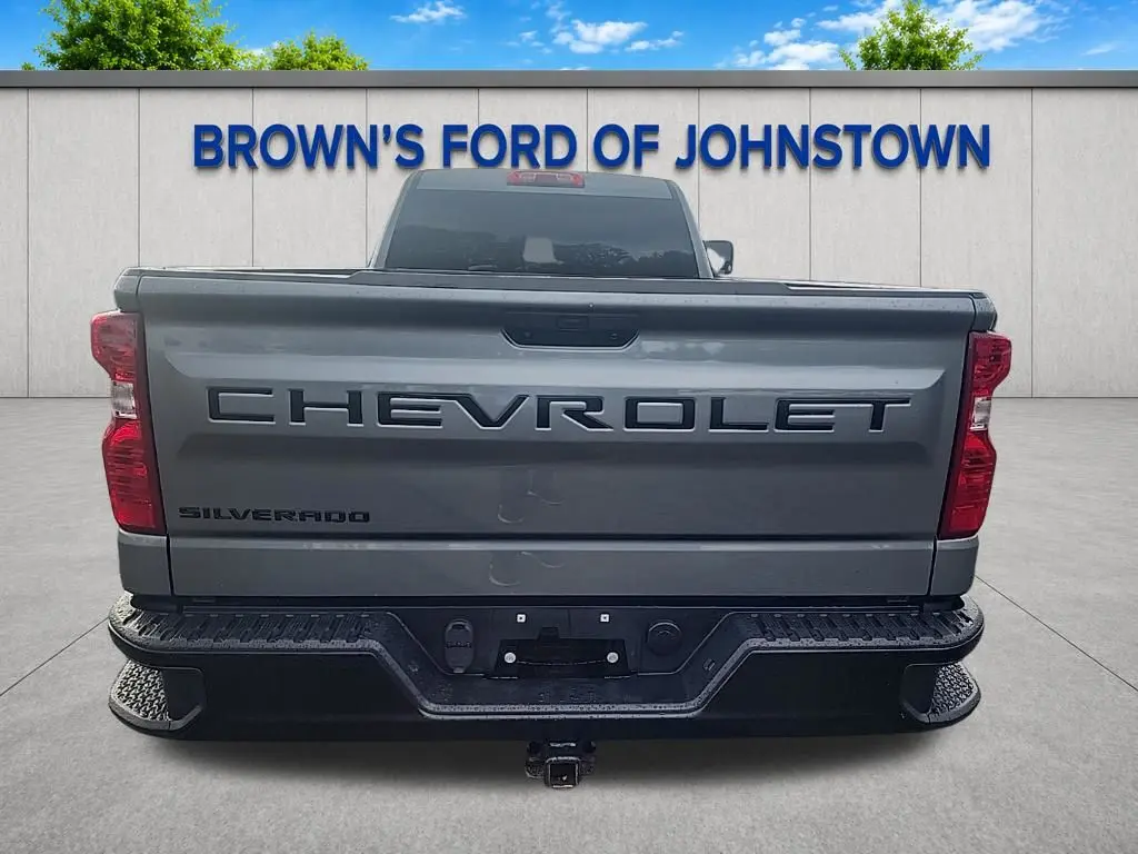 2020 Chevrolet Silverado - $22,995
