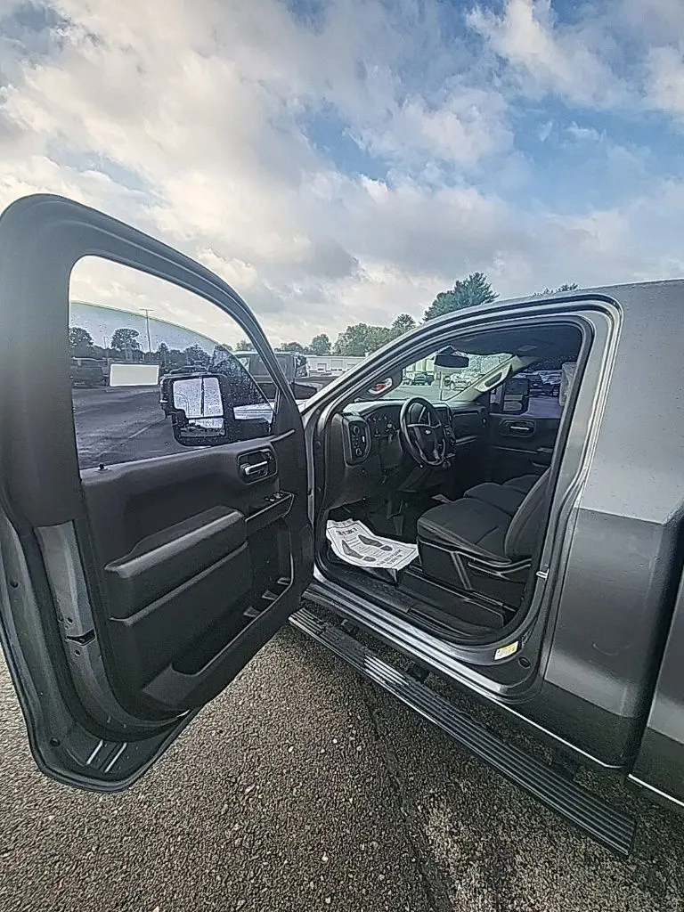 2020 Chevrolet Silverado - $22,995