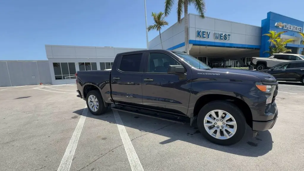 2023 Chevrolet Silverado 1500 Custom