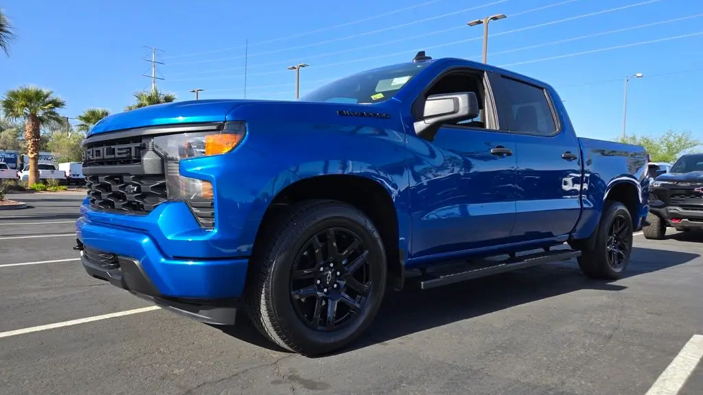 2024 Chevrolet Silverado 1500 Custom