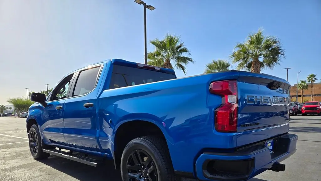 2024 Chevrolet Silverado 1500 Custom