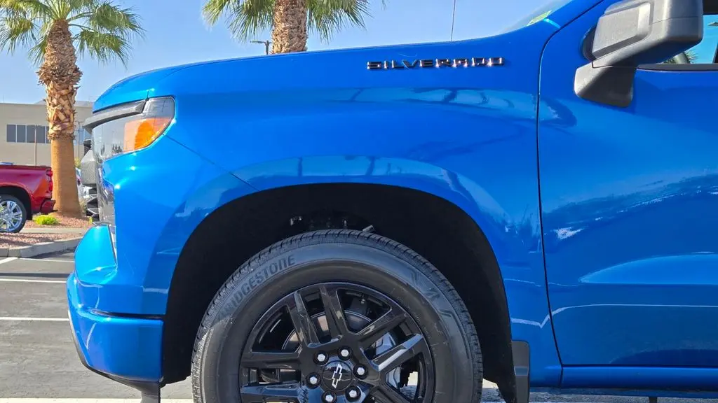 2024 Chevrolet Silverado 1500 Custom