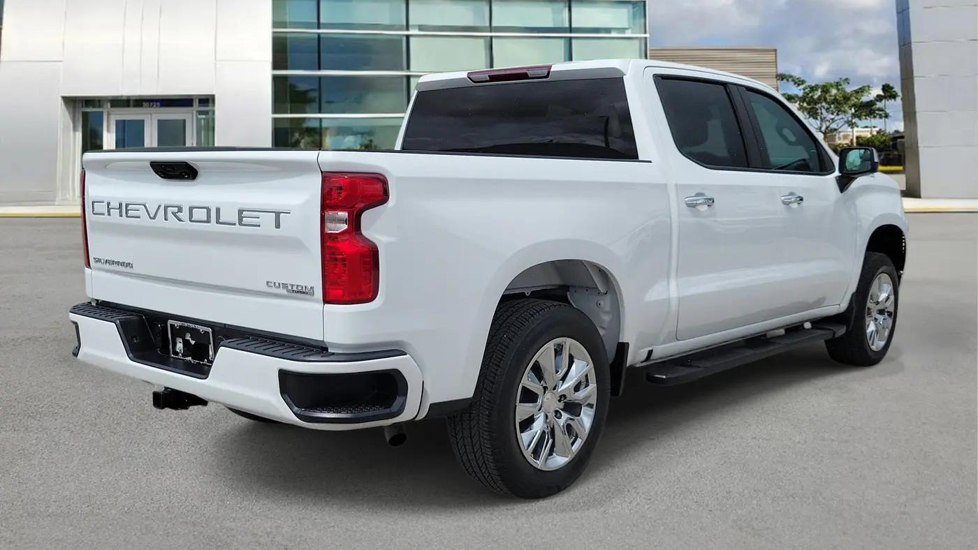 2024 Chevrolet Silverado 1500 Custom
