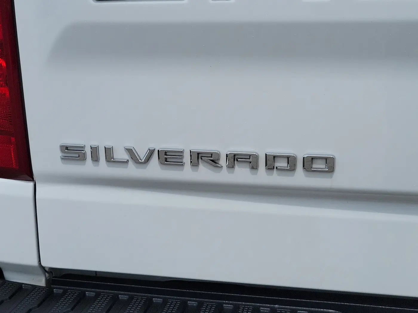 2024 Chevrolet Silverado - $31,990