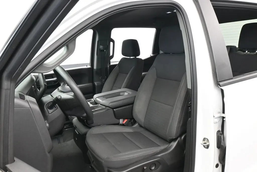 2022 Chevrolet Silverado - $25,631