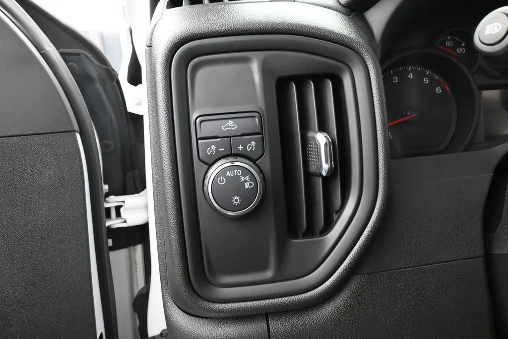 2022 Chevrolet Silverado - $25,631