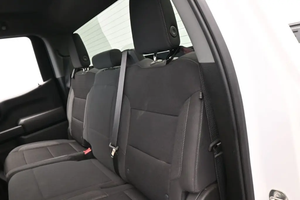 2022 Chevrolet Silverado - $25,631