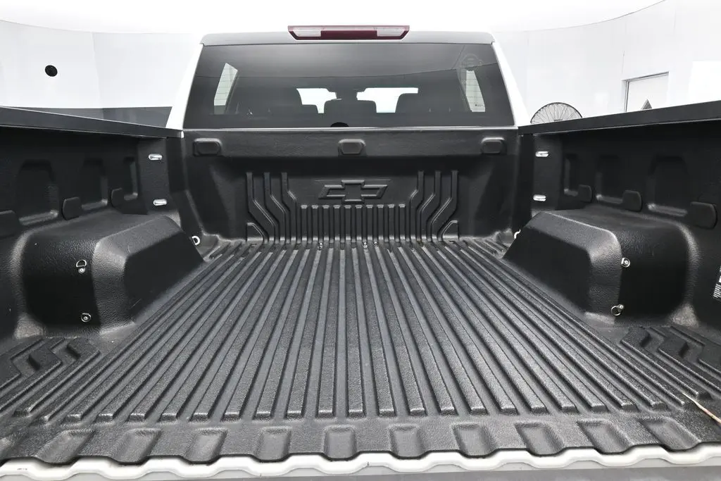 2022 Chevrolet Silverado - $25,631
