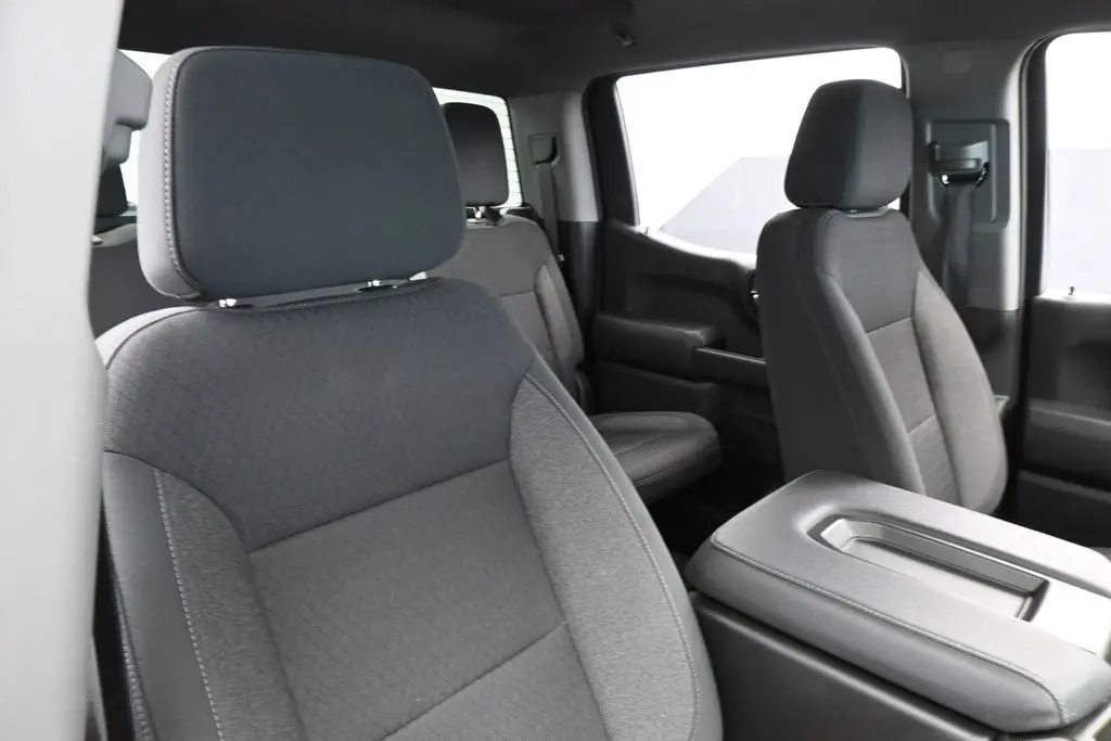 2022 Chevrolet Silverado - $25,631