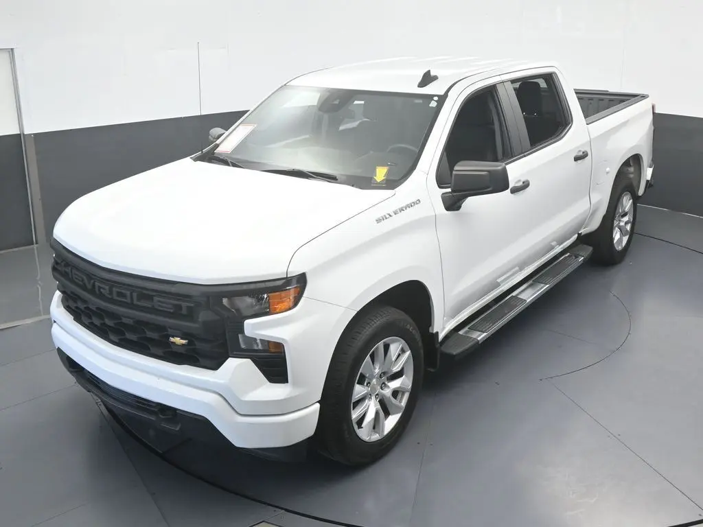 2022 Chevrolet Silverado - $25,631