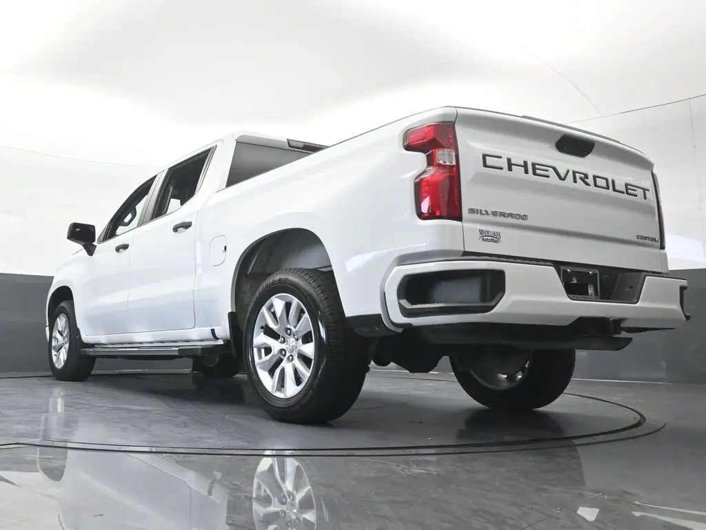 2022 Chevrolet Silverado - $25,631