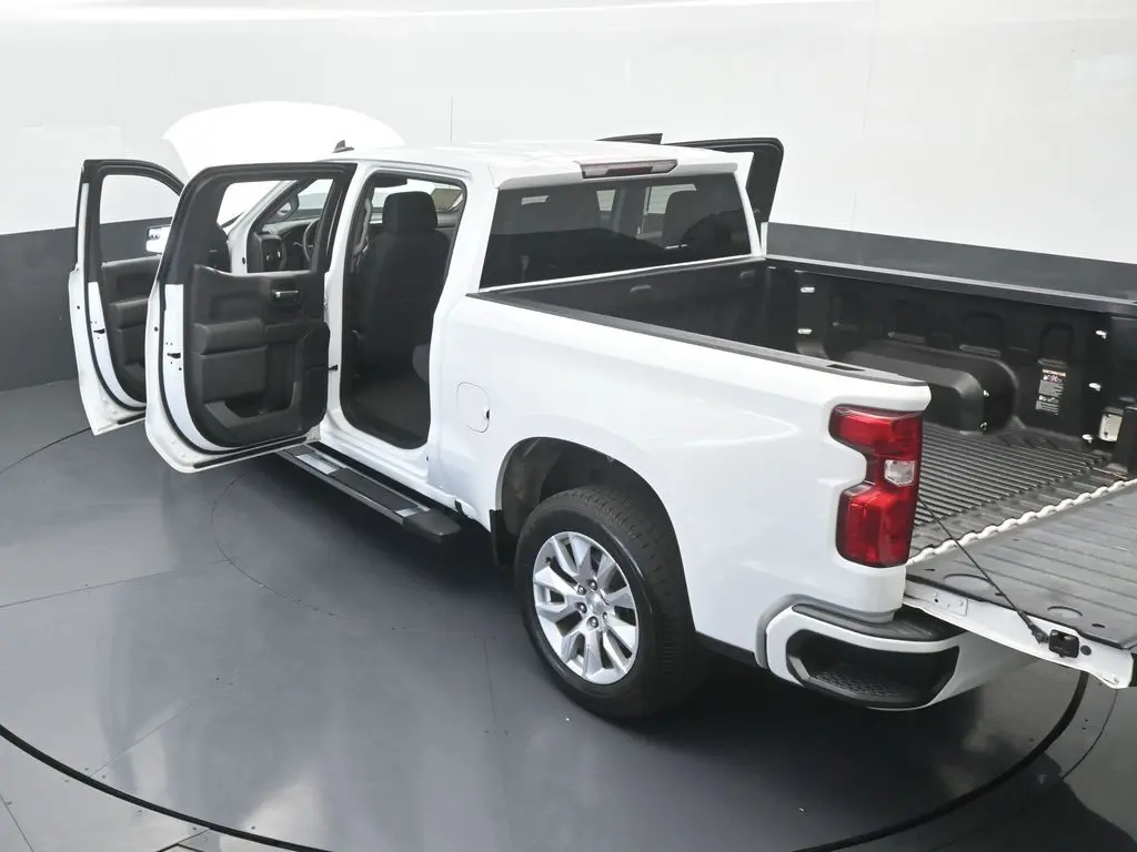 2022 Chevrolet Silverado - $25,631
