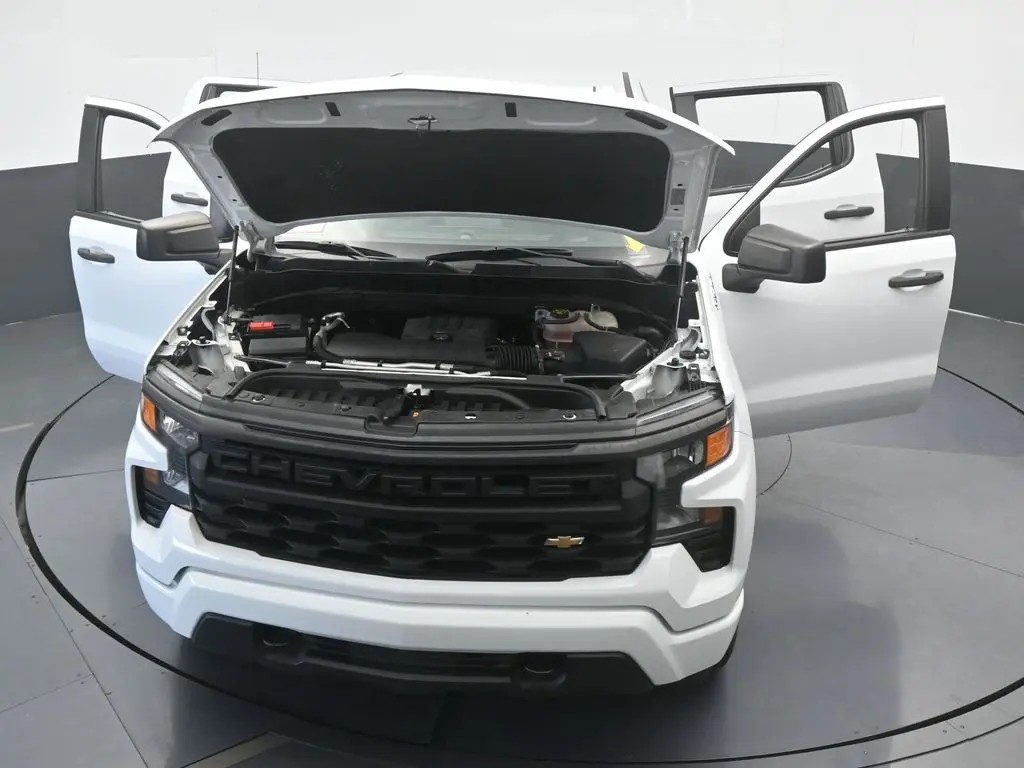 2022 Chevrolet Silverado - $25,631