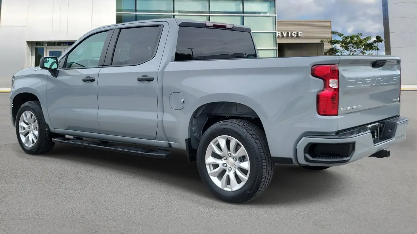 2024 Chevrolet Silverado 1500 Custom