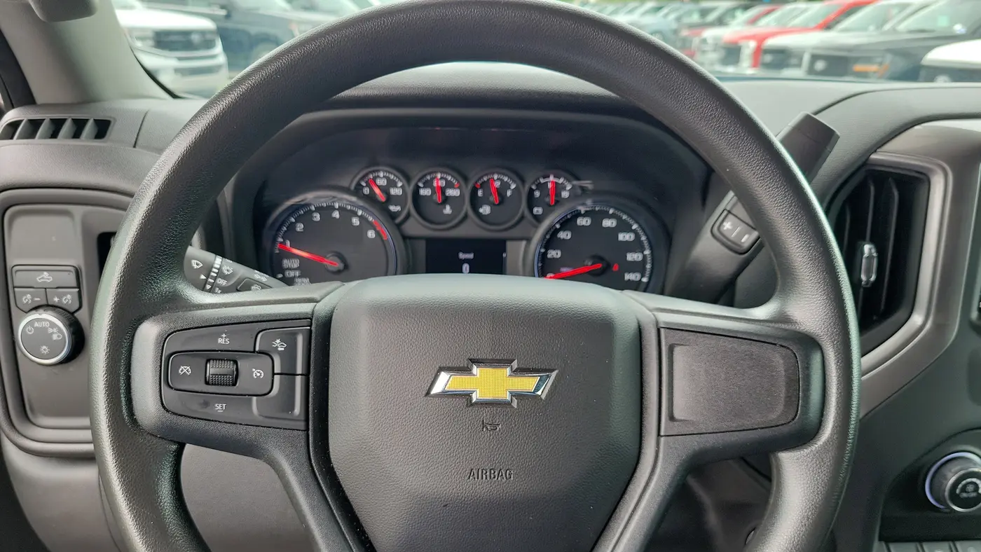2024 Chevrolet Silverado 1500 Custom