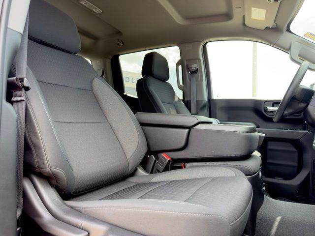 2023 Chevrolet Silverado - $28,573