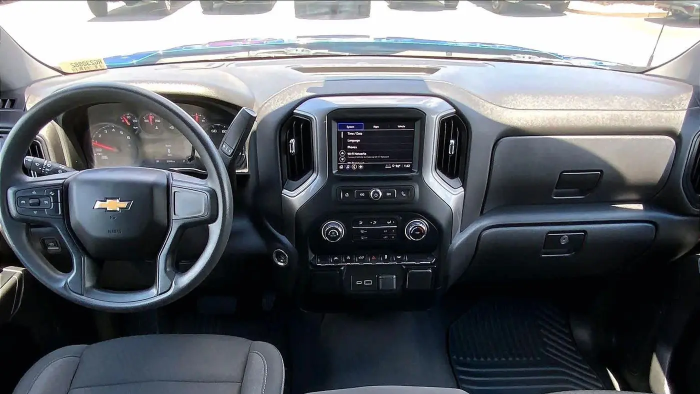 2024 Chevrolet Silverado 1500 Custom