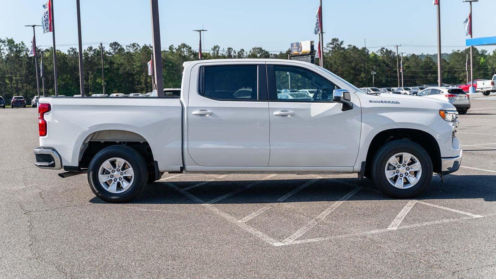 2025 Chevrolet Silverado 1500 LT