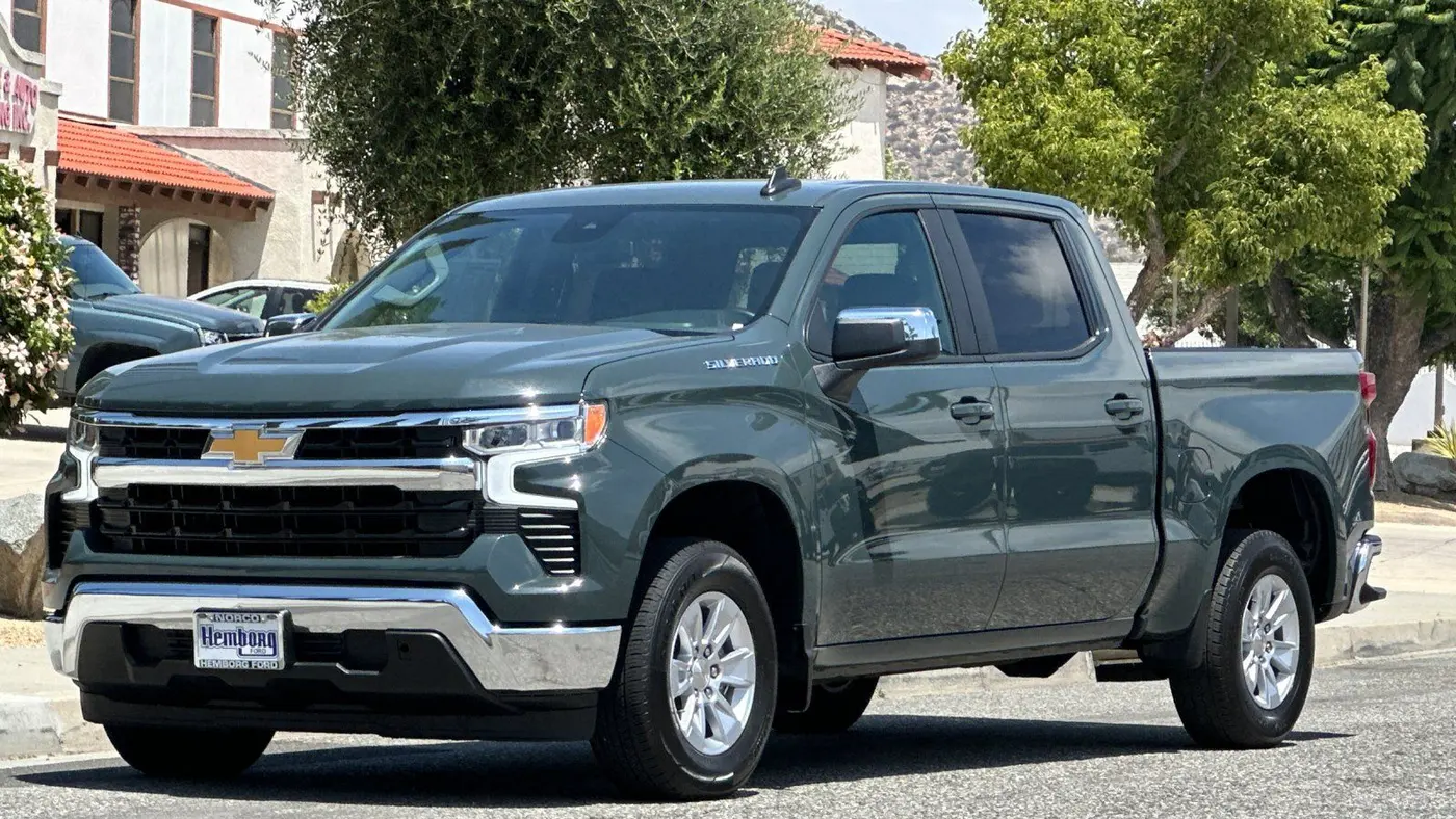 2025 Chevrolet Silverado 1500 LT