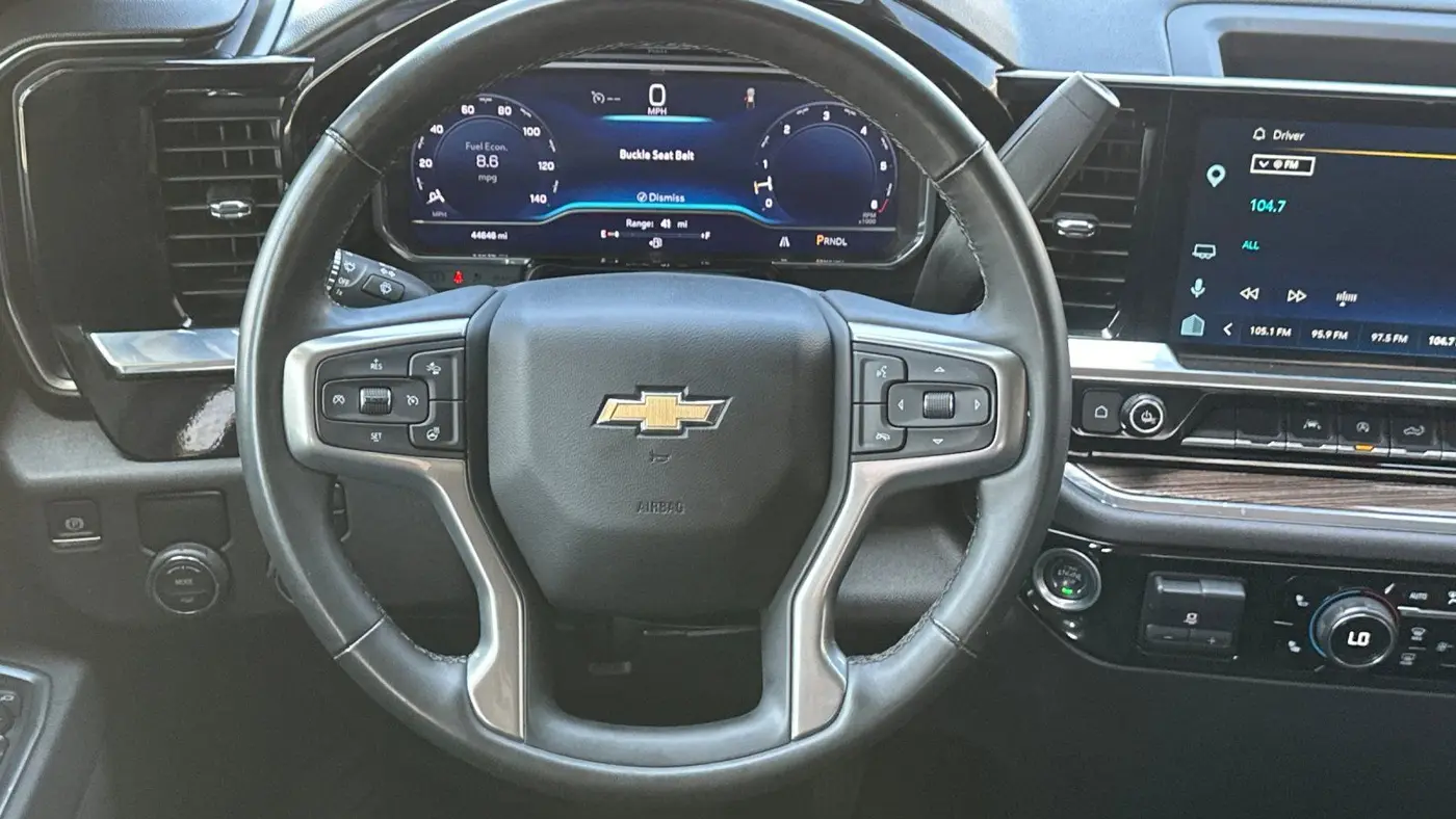2025 Chevrolet Silverado 1500 LT
