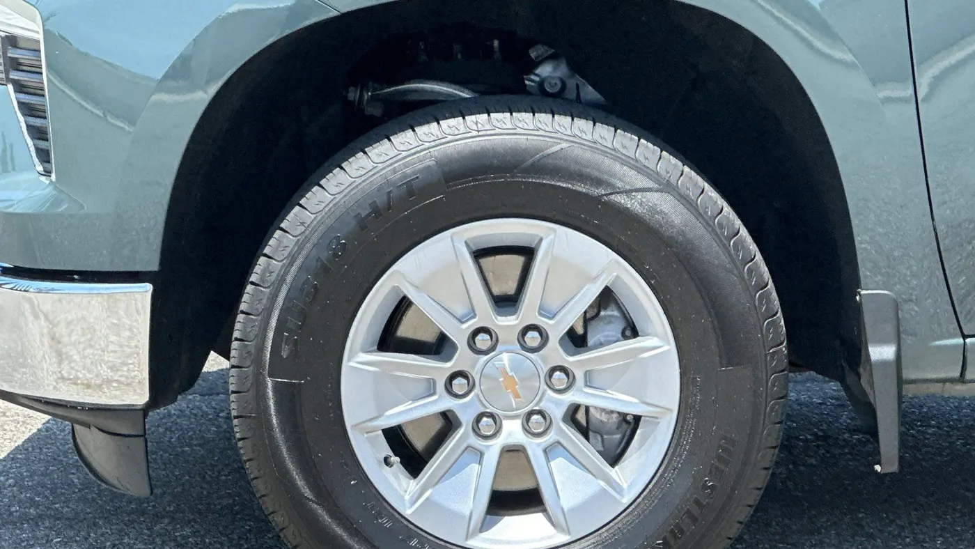 2025 Chevrolet Silverado 1500 LT