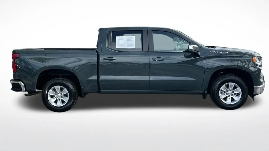 2025 Chevrolet Silverado 1500 LT