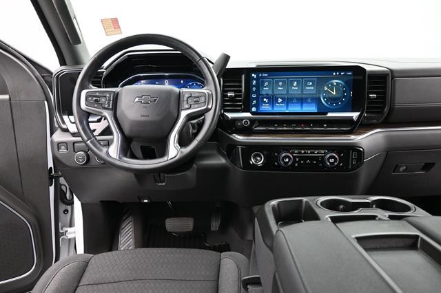 2024 Chevrolet Silverado