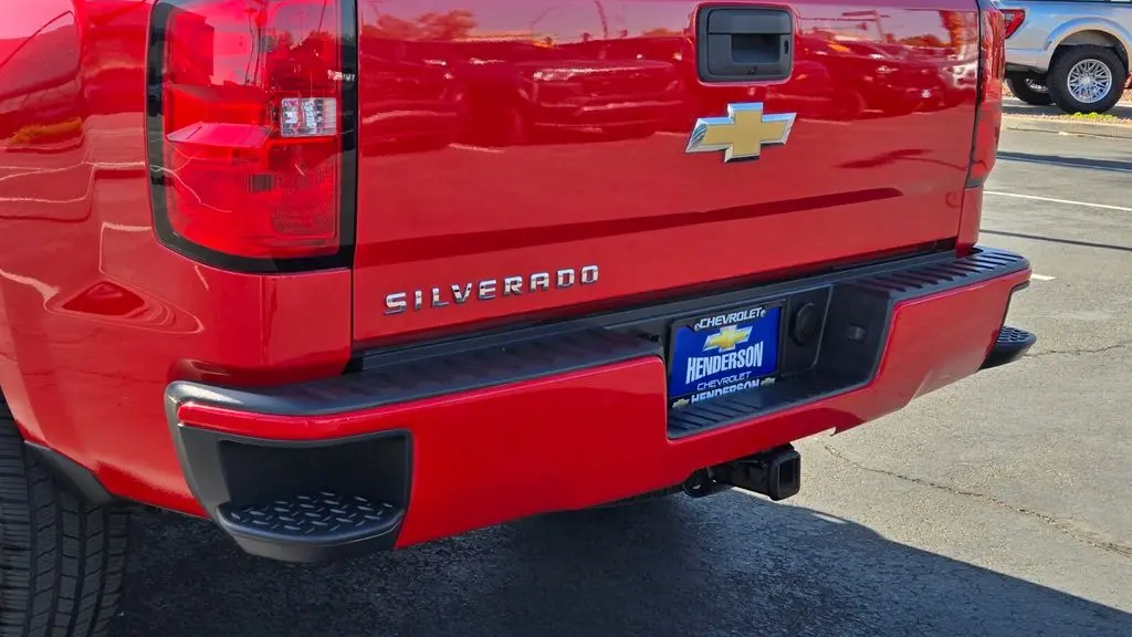 2018 Chevrolet Silverado 1500 Custom