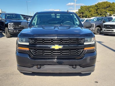 2018 Chevrolet Silverado 1500 4X2 Custom 4DR Crew Cab 5.8 FT. SB