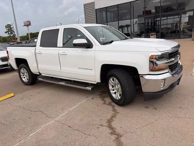 2017 Chevrolet Silverado 1500 4X2 LT 4DR Crew Cab 5.8 FT. SB