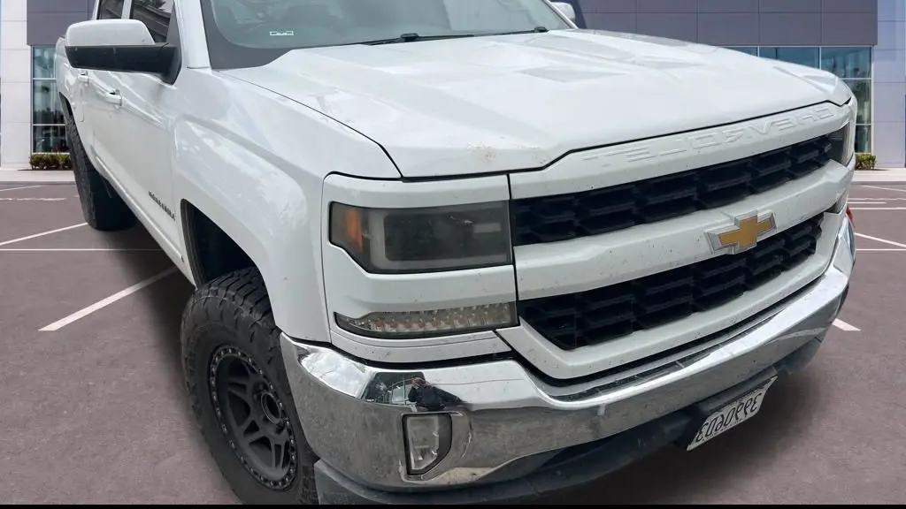 Preowned 2018 Chevrolet Silverado 1500 LT for Sale