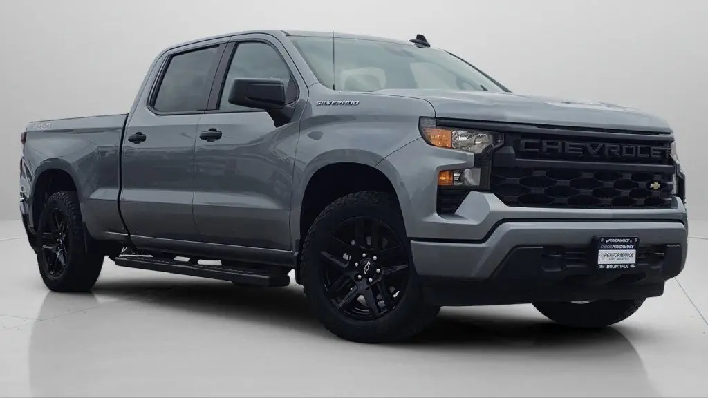 2023 Chevrolet Silverado 1500 Custom