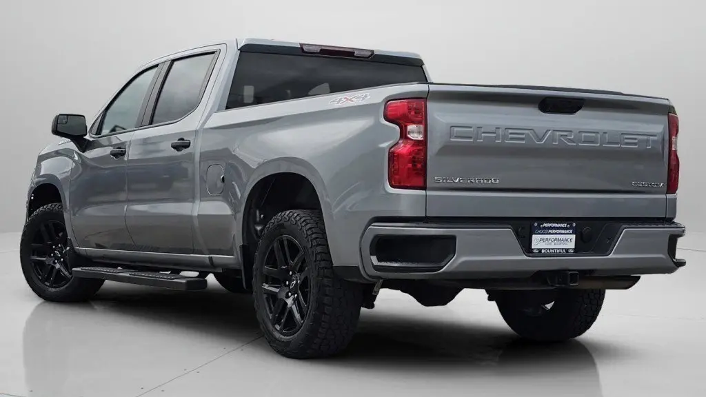 2023 Chevrolet Silverado 1500 Custom