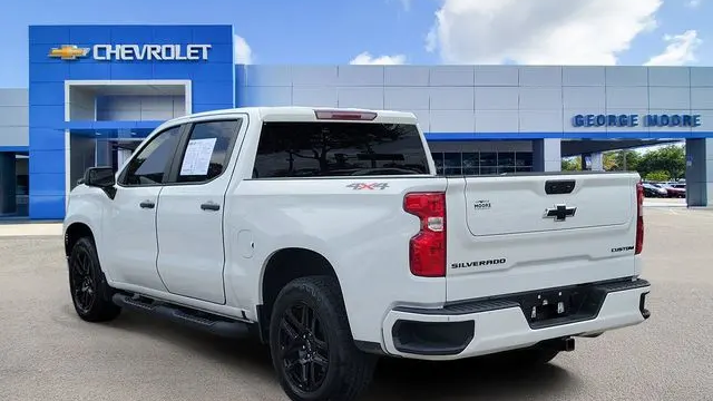 2024 Chevrolet Silverado 1500 Custom