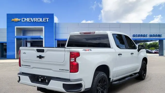2024 Chevrolet Silverado 1500 Custom